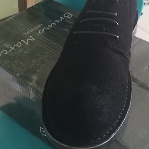 Brand new in box Bruno Marc mens black suede shoes
